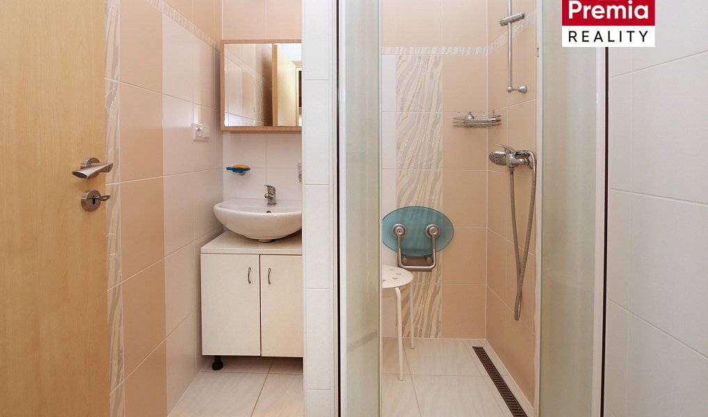Prodej domu 140 m² s pozemkem 843 m², Šatov – náhled fotky 21