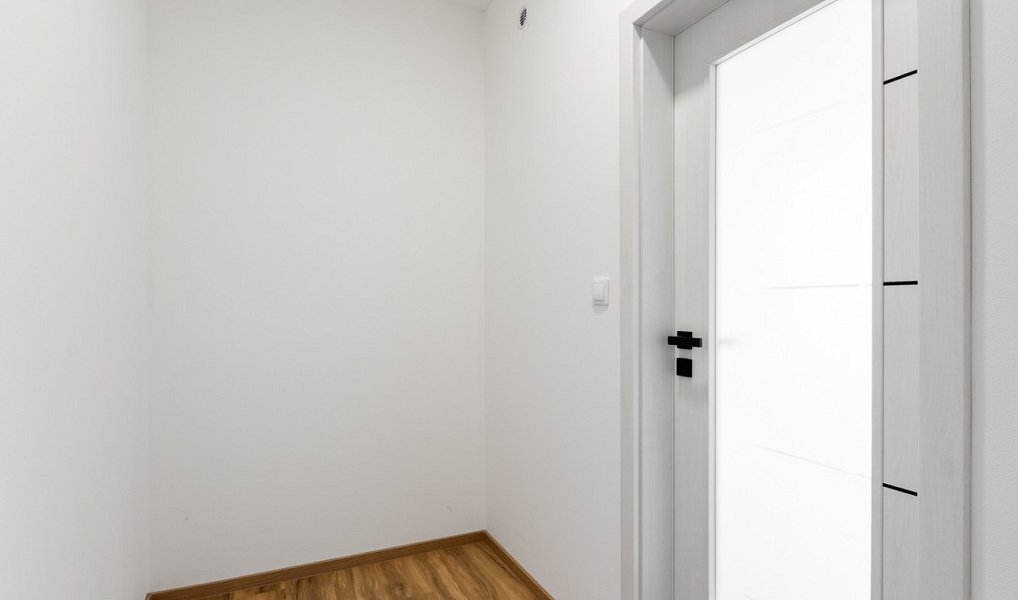 Prodej kanceláře 89 m², Karlovy Vary – náhled fotky 6