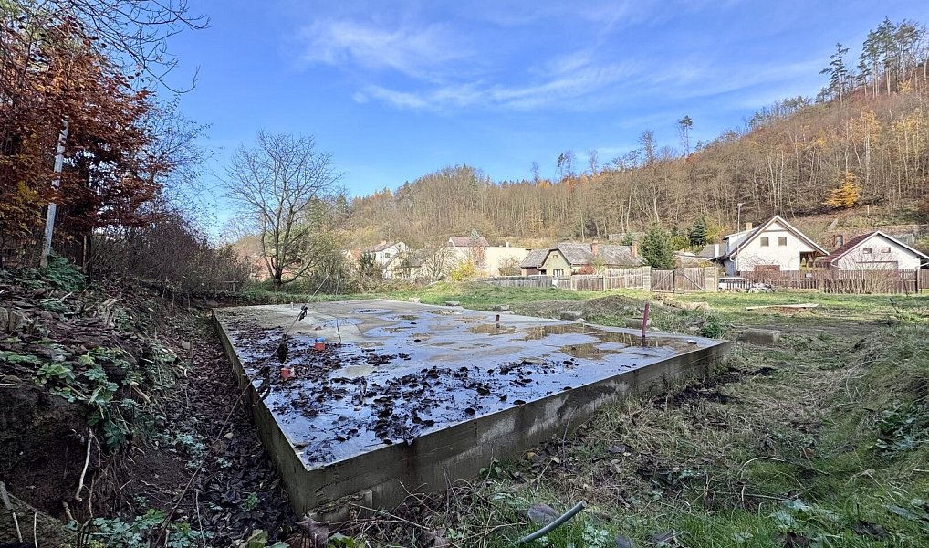Prodej stavebního pozemku 1 071 m², Biskupice – náhled fotky 7