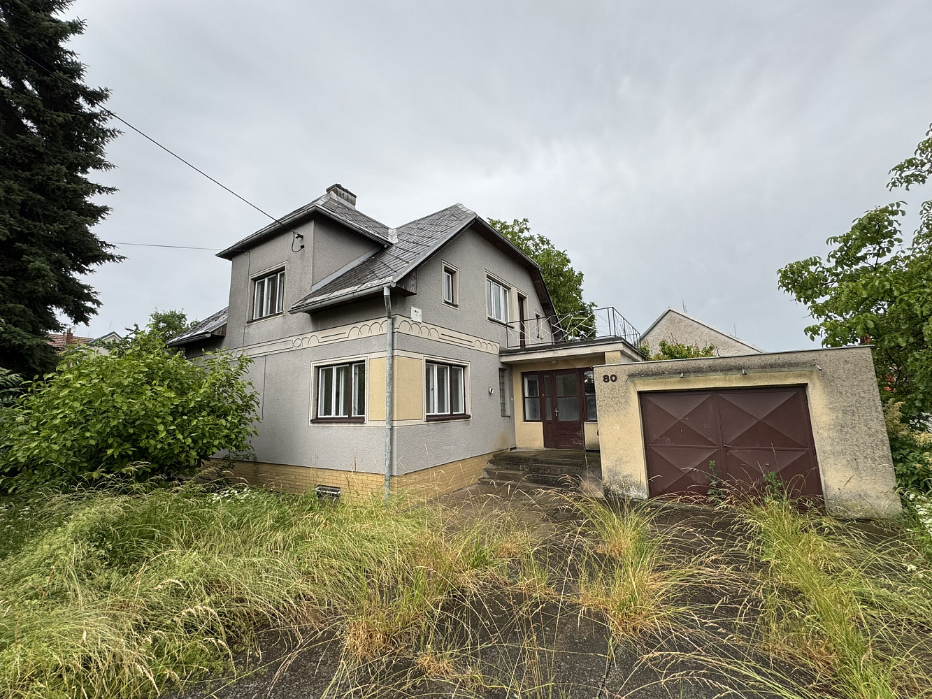 Prodej domu 200 m² s pozemkem 1 144 m²
