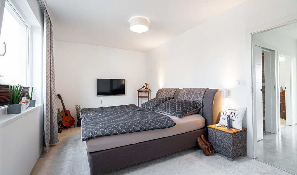 Prodej domu 140 m² s pozemkem 663 m², Králův Dvůr – náhled fotky 14