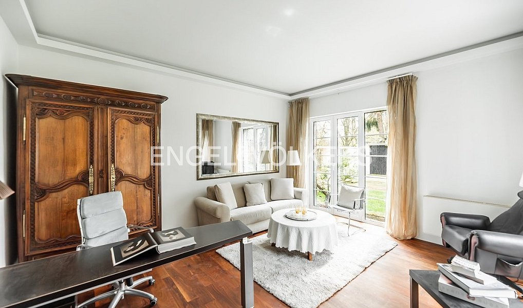 Pronájem domu 260 m² s pozemkem 629 m², Praha – náhled fotky 2