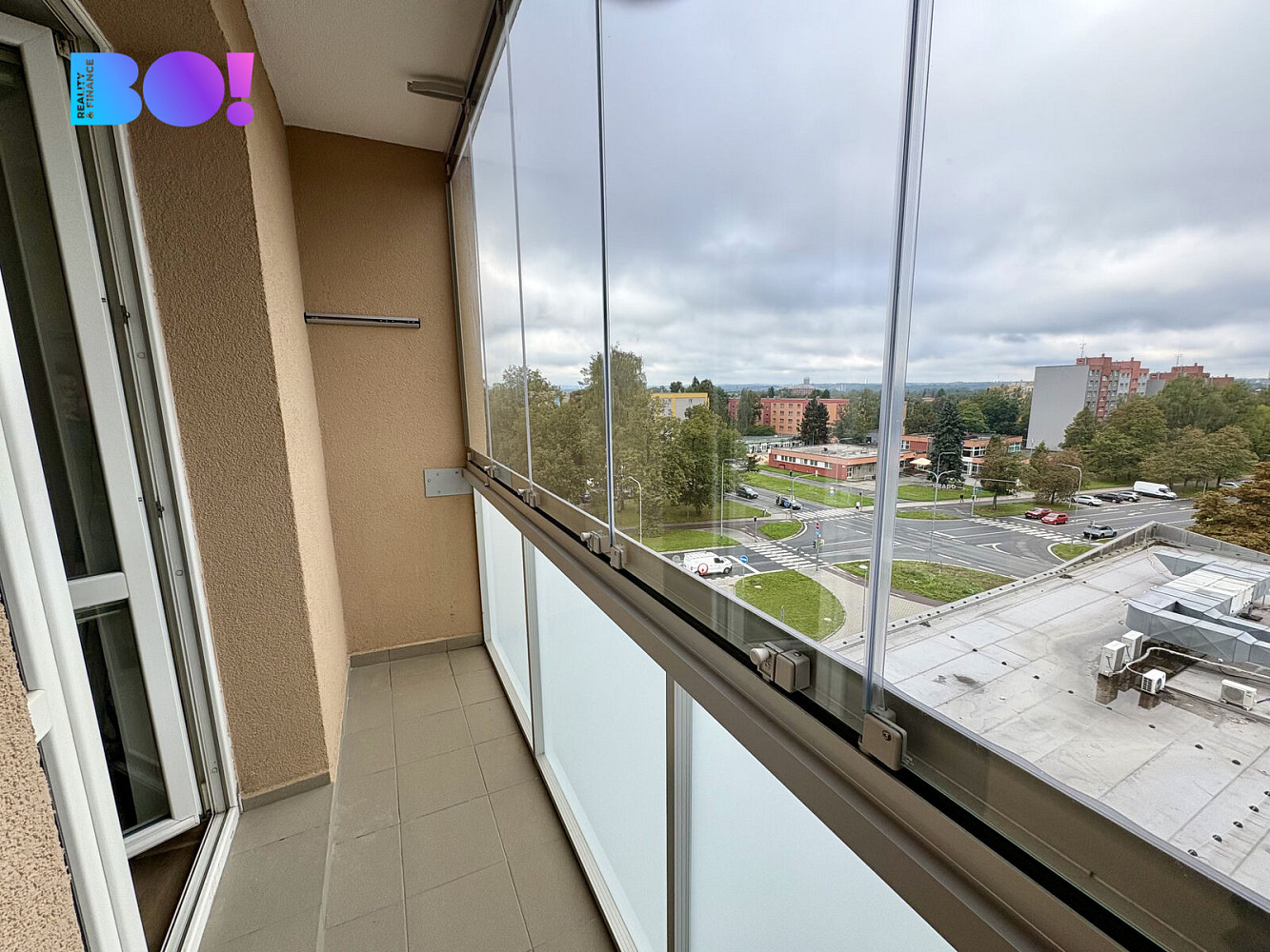 Pronájem bytu 1+kk 25 m² – fotografie 3