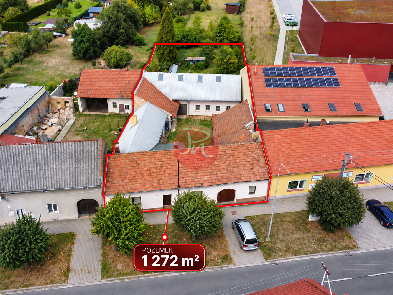 Prodej domu 340 m² s pozemkem 1 272 m²