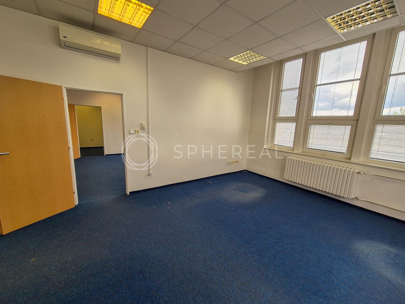 Pronájem kanceláře 146 m² – fotografie 4