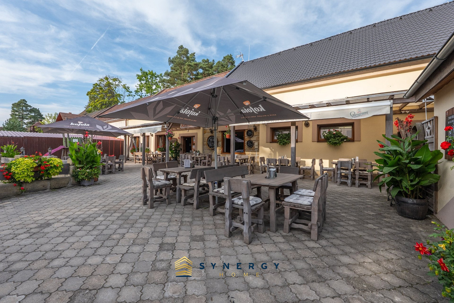 Lokal, 300 m²