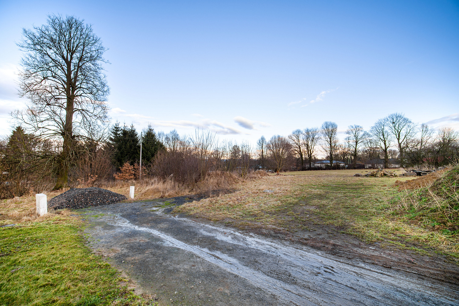 Prodej stavebního pozemku 868 m² – fotografie 4
