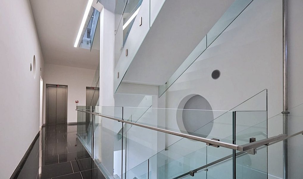 Pronájem kanceláře 379 m², Praha – náhled fotky 7