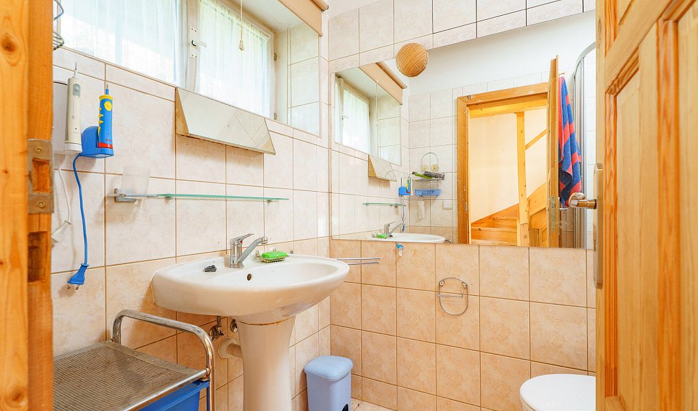 Prodej domu 153 m² s pozemkem 1 447 m², Statenice – náhled fotky 12