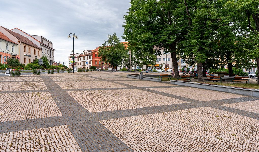 Prodej bytu 3+1 90 m², Sedlčany – náhled fotky 26