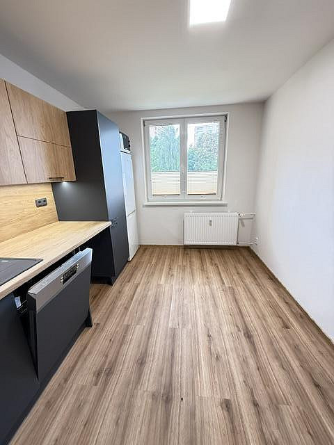 Pronájem bytu 3+1 78 m² — photo 5