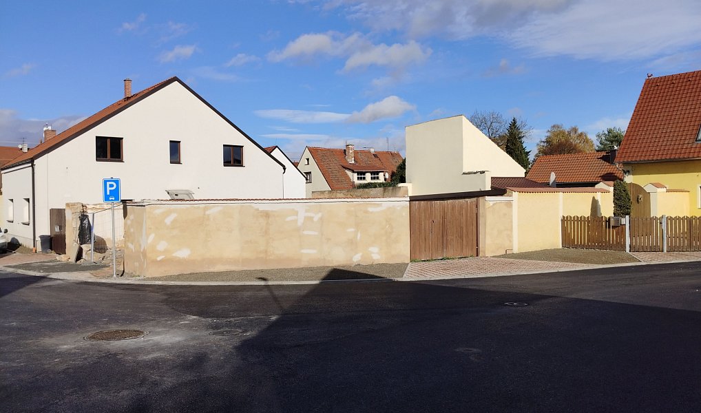 Prodej stavebního pozemku 169 m², Dobřany – náhled fotky 7