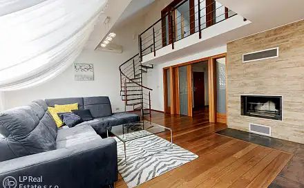 Pronájem bytu 3+kk 159 m²