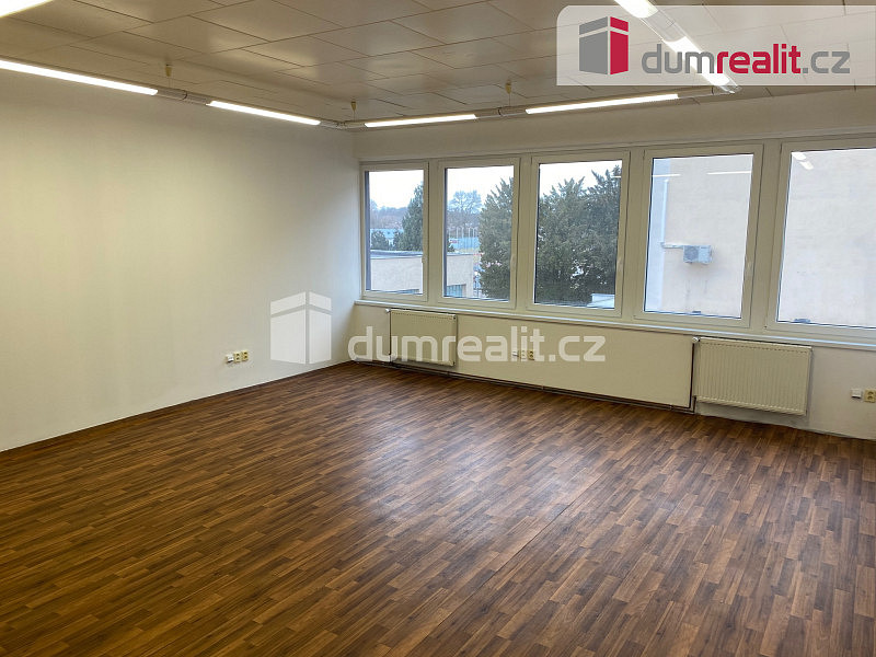 Pronájem kanceláře 38 m² – fotografie 5
