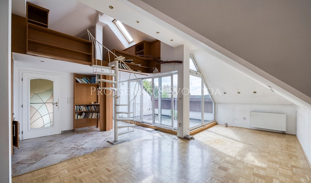 Prodej domu 660 m² s pozemkem 784 m², Bechyně – náhled fotky 15