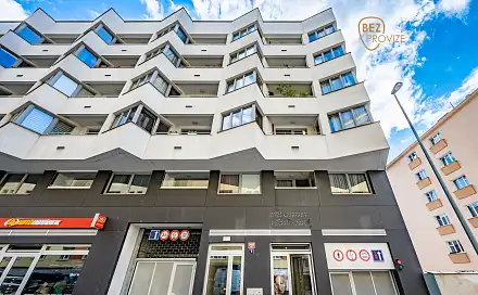 Parkovací stání na U Svobodárny, U svobodárny, Praha 9 - Libeň