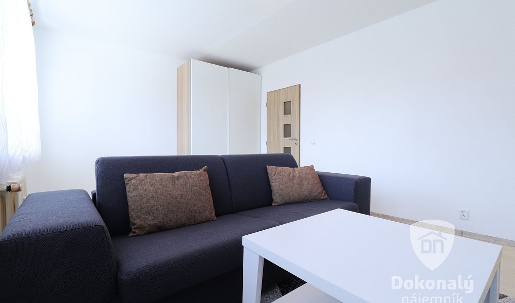 Pronájem bytu 1+kk 33 m², Kladno – náhled fotky 7