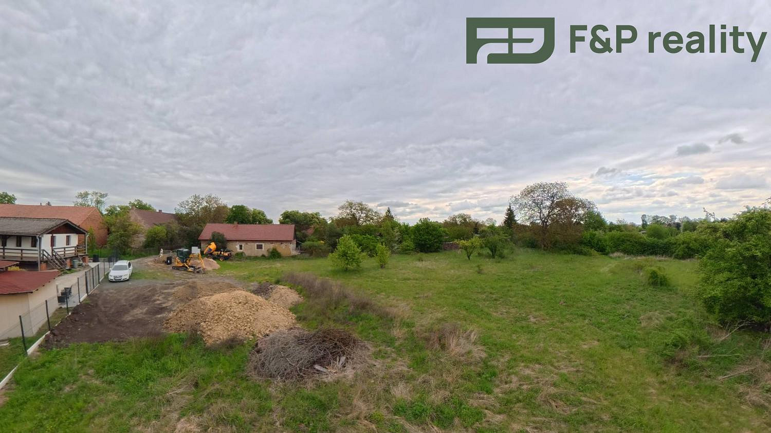 Prodej stavebního pozemku 995 m² – fotografie 4