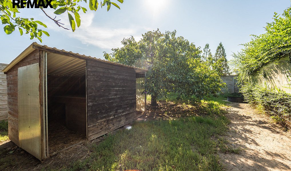 Prodej domu 222 m² s pozemkem 1 257 m², Kly – náhled fotky 26