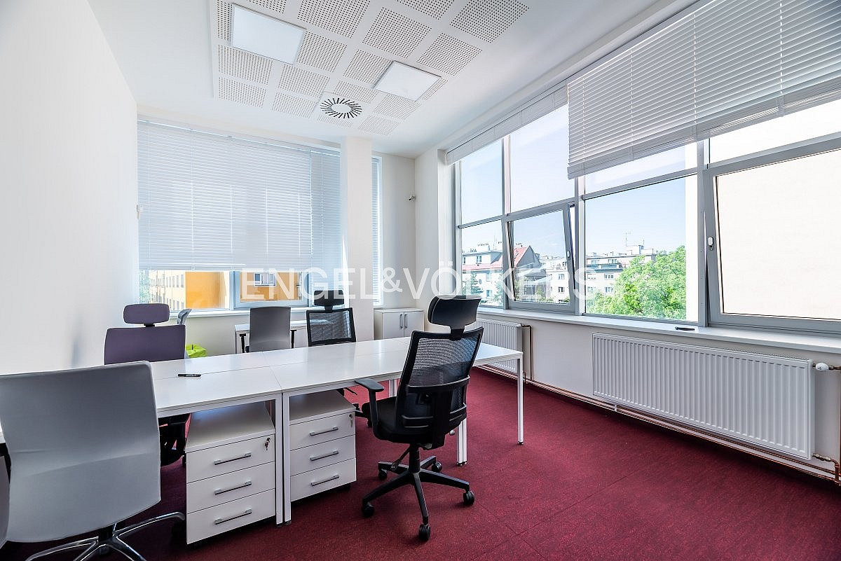 Pronájem kanceláře 25 m² – fotografie 3