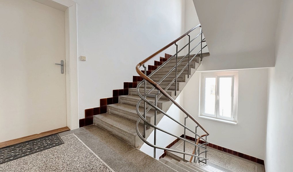Prodej nájemního domu, činžáku 550 m², Lety – náhled fotky 15