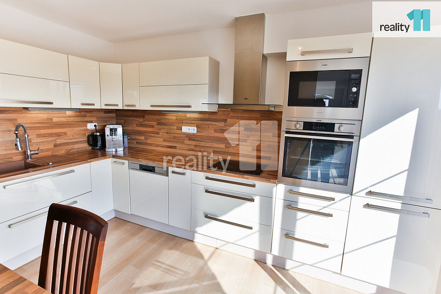 Prodej domu 238 m² s pozemkem 1 269 m² — photo 5
