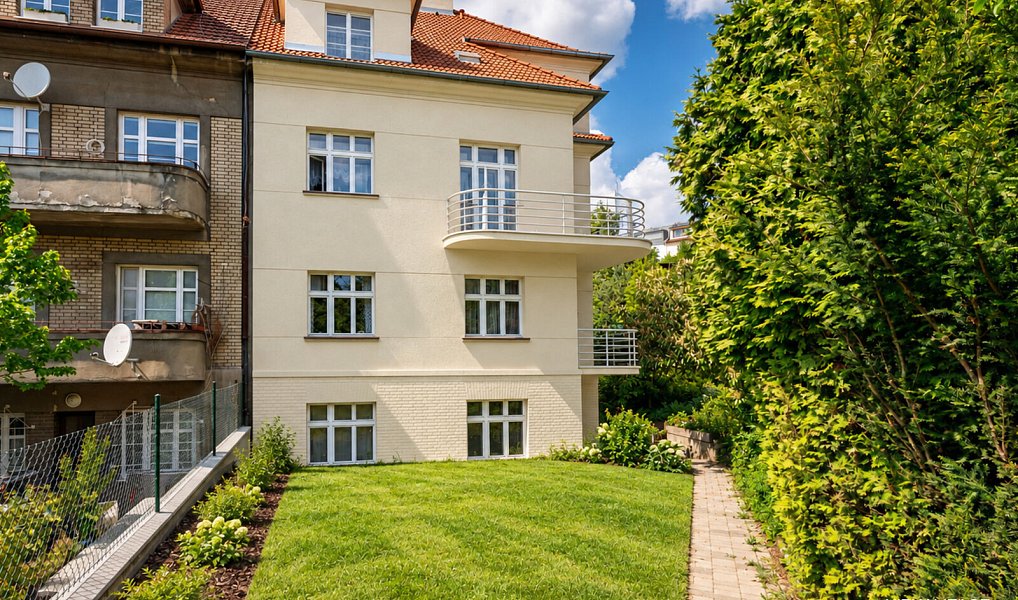 Prodej domu 429 m² s pozemkem 627 m², Praha – náhled fotky 18