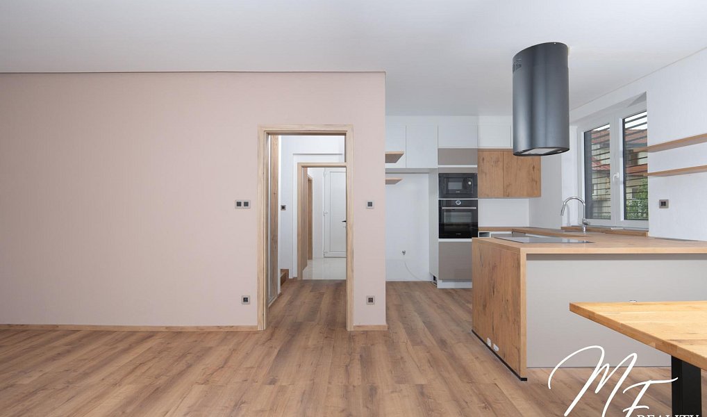 Prodej domu 106 m² s pozemkem 278 m², Chrást – náhled fotky 12