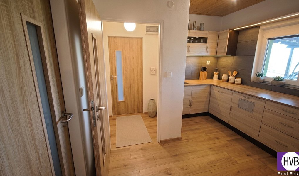 Prodej chaty/chalupy 75 m² s pozemkem 415 m², Hoštka – náhled fotky 11