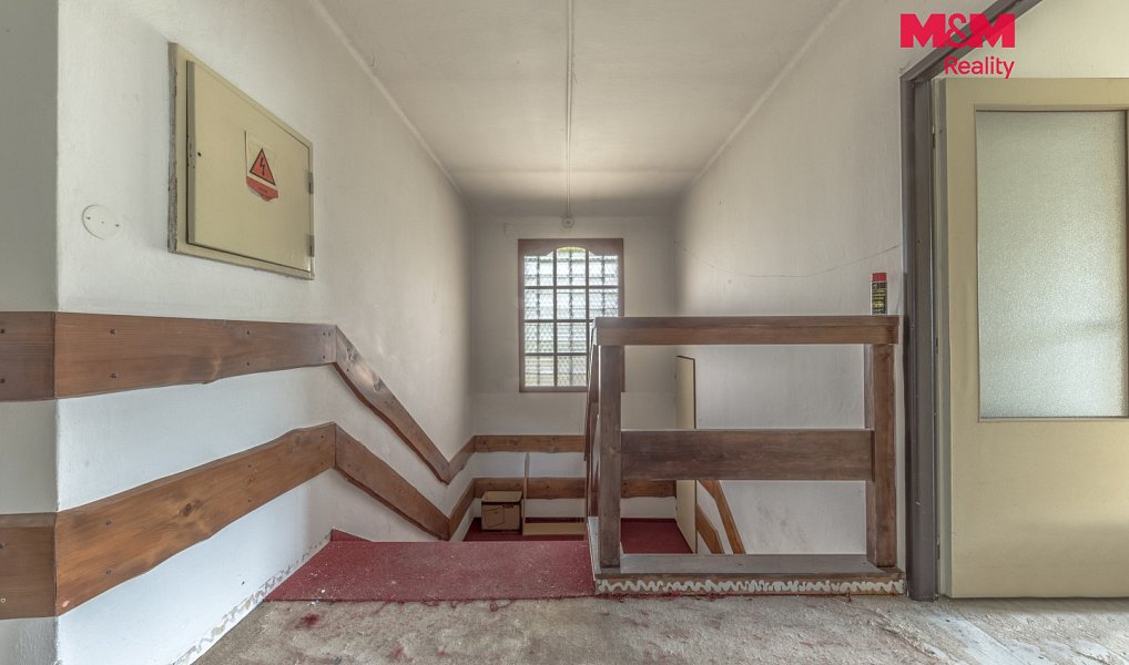 Prodej ubytovacího objektu 500 m², Plavy – náhled fotky 9