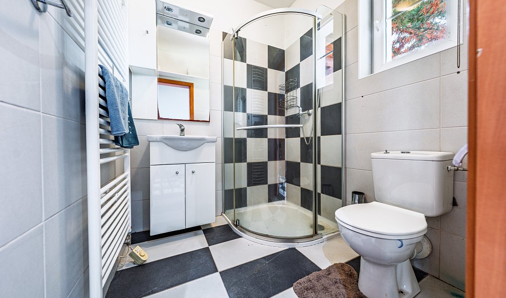 Prodej domu 212 m² s pozemkem 475 m², Chocerady – náhled fotky 7