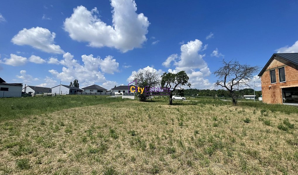Prodej stavebního pozemku 1 090 m², Dobrovice – náhled fotky 6