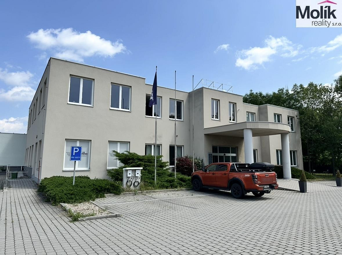 Prodej skladovacích prostor 30 000 m² – fotografie 5