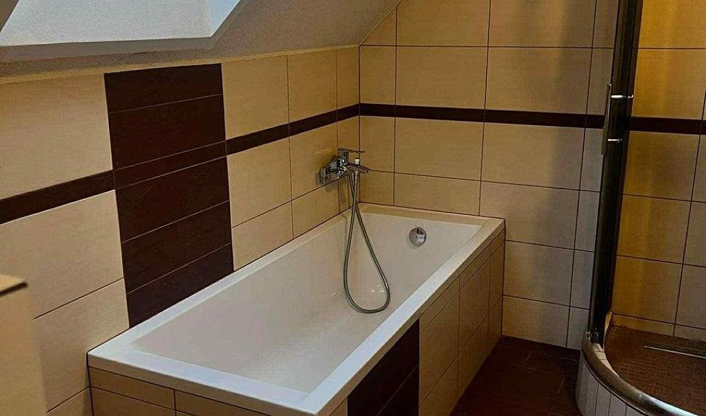Prodej domu 546 m² s pozemkem 337 m², Varnsdorf – náhled fotky 10