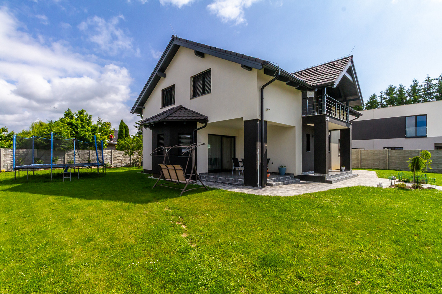 Prodej domu 200 m² — photo 2