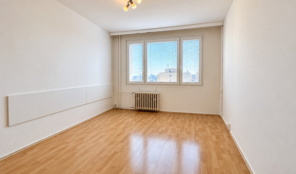 Pronájem bytu 1+kk 24 m², Praha – náhled fotky 2