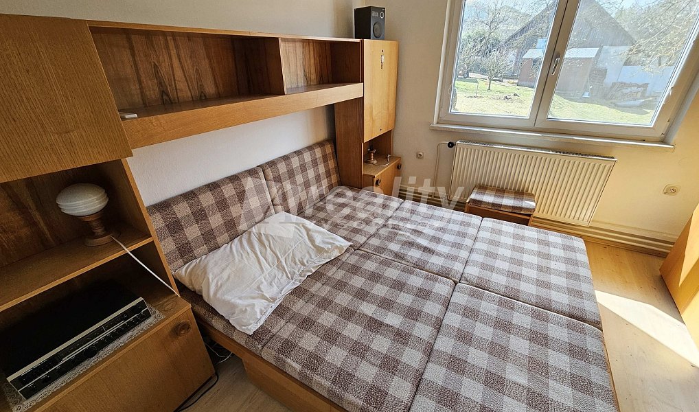 Prodej domu 282 m² s pozemkem 725 m², Kamenice – náhled fotky 4