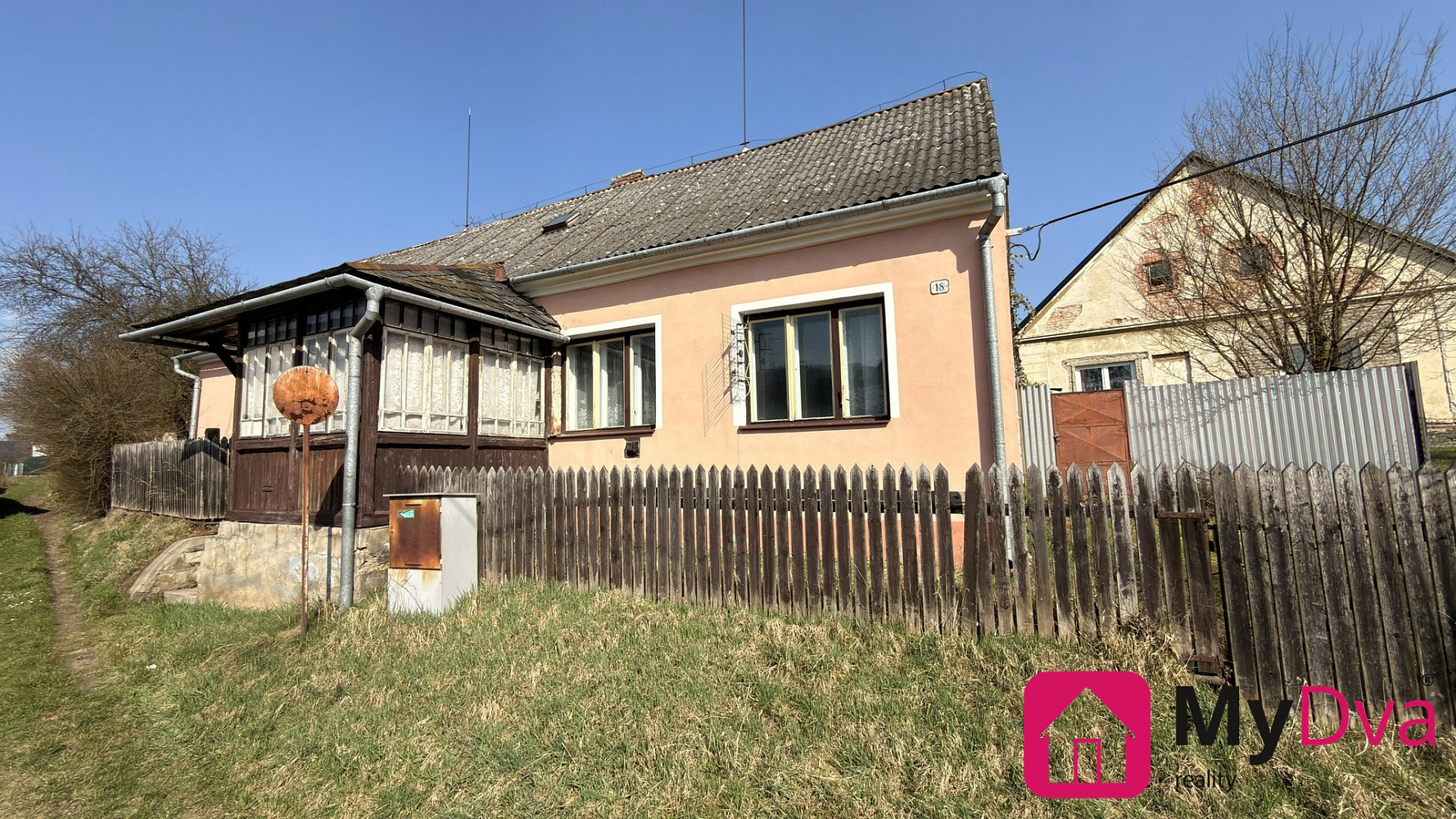Prodej domu 130 m² s pozemkem 682 m² – fotografie 2
