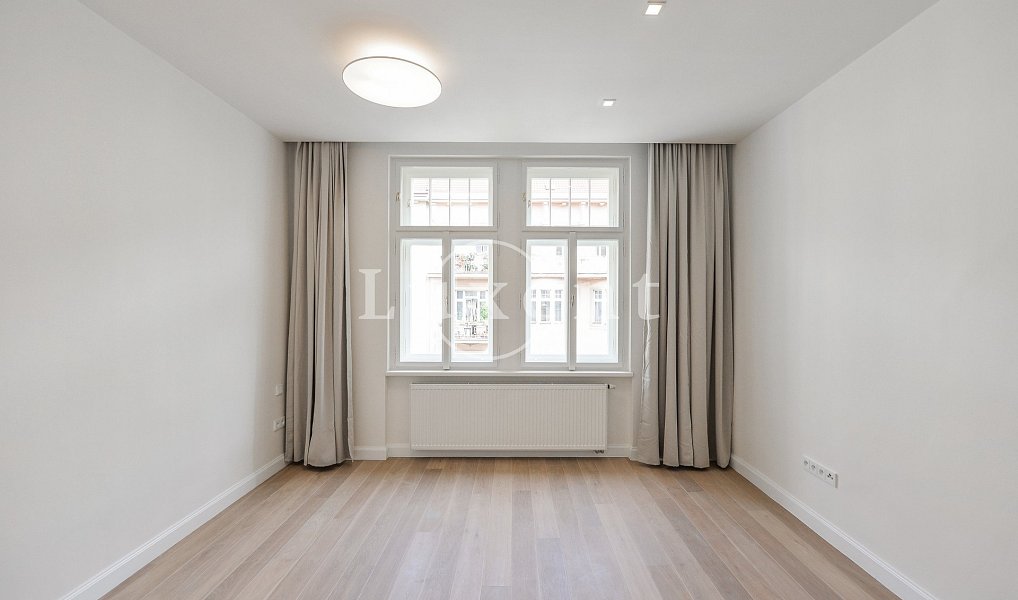 Pronájem bytu 3+kk 93 m², Praha – fotka 1 z 16
