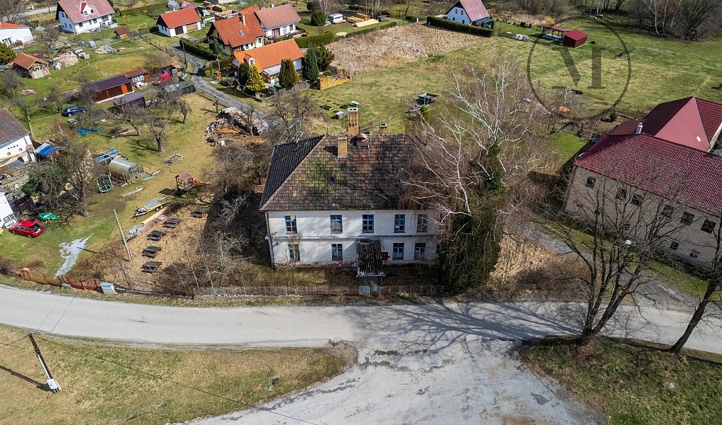 Prodej chaty/chalupy 617 m² s pozemkem 831 m², Benešov nad Černou – náhled fotky 6
