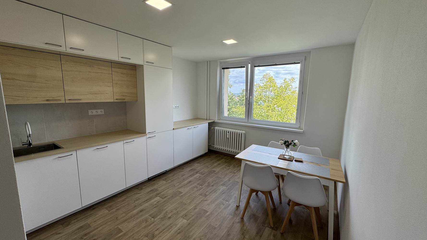 Pronájem bytu 2+1 54 m² — photo 2
