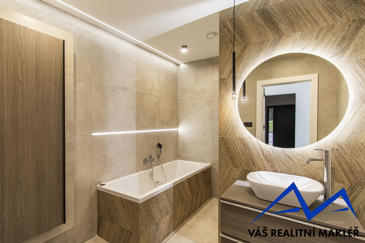 Prodej domu 90 m² s pozemkem 250 m² — photo 2