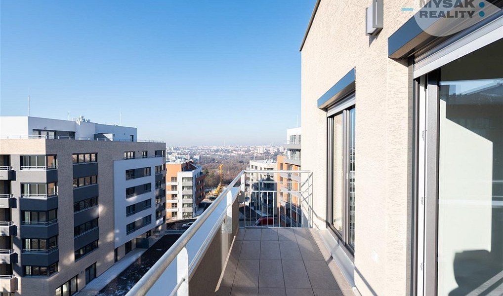 Pronájem bytu 3+kk 80 m², Praha – náhled fotky 27