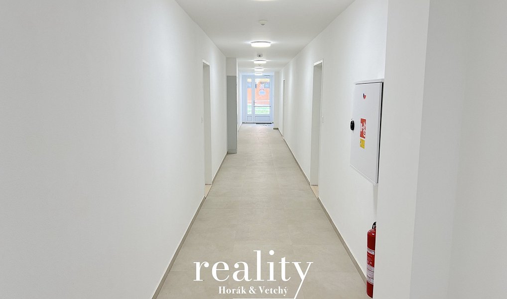 Pronájem bytu 1+1 40 m², Znojmo – náhled fotky 12