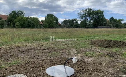 Prodej stavebního pozemku 1 126 m², Všeradice, okres Beroun