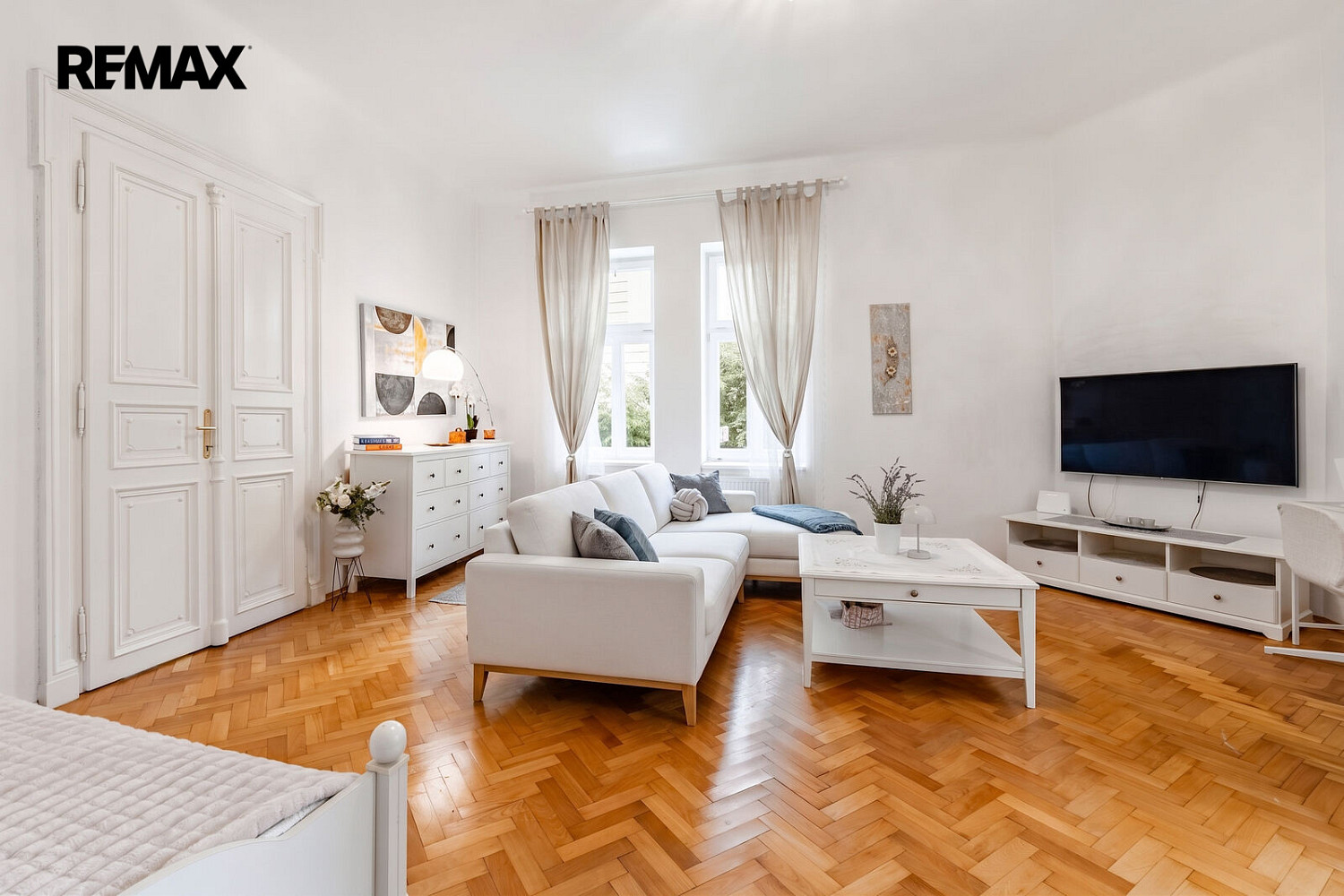 Pronájem bytu 2+1 86 m² – fotografie 4