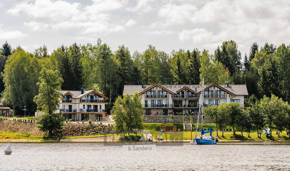 Pronájem bytu 2+kk 58 m², Frymburk – náhled fotky 4