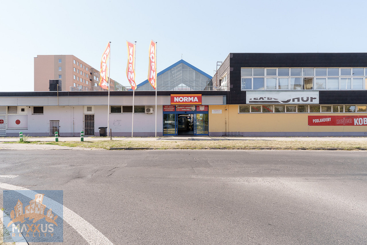Prodej obchodních prostor 2 862 m² – fotografie 2