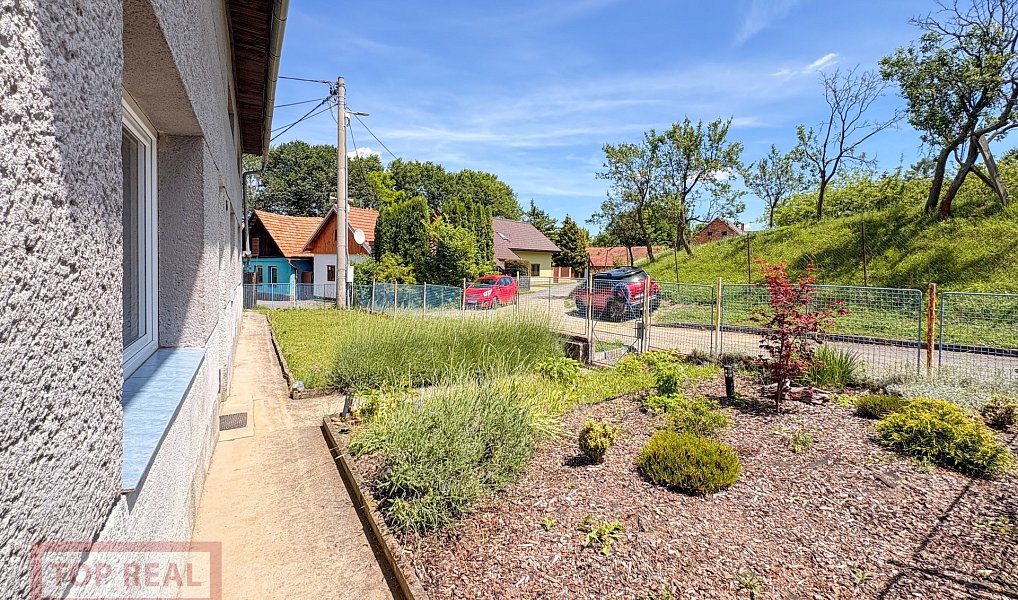 Prodej domu 90 m² s pozemkem 486 m², Roštín – náhled fotky 30