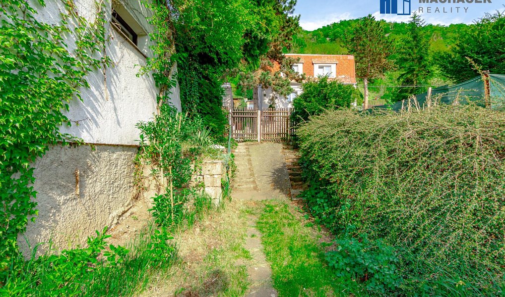 Prodej domu 120 m² s pozemkem 626 m², Trmice – náhled fotky 27